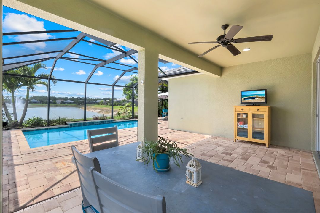 3620 Canopy Cir, Naples, FL 34120