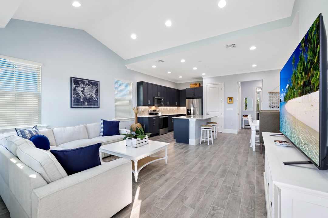 7139 Cayo Coco Ln, Naples, FL 34113