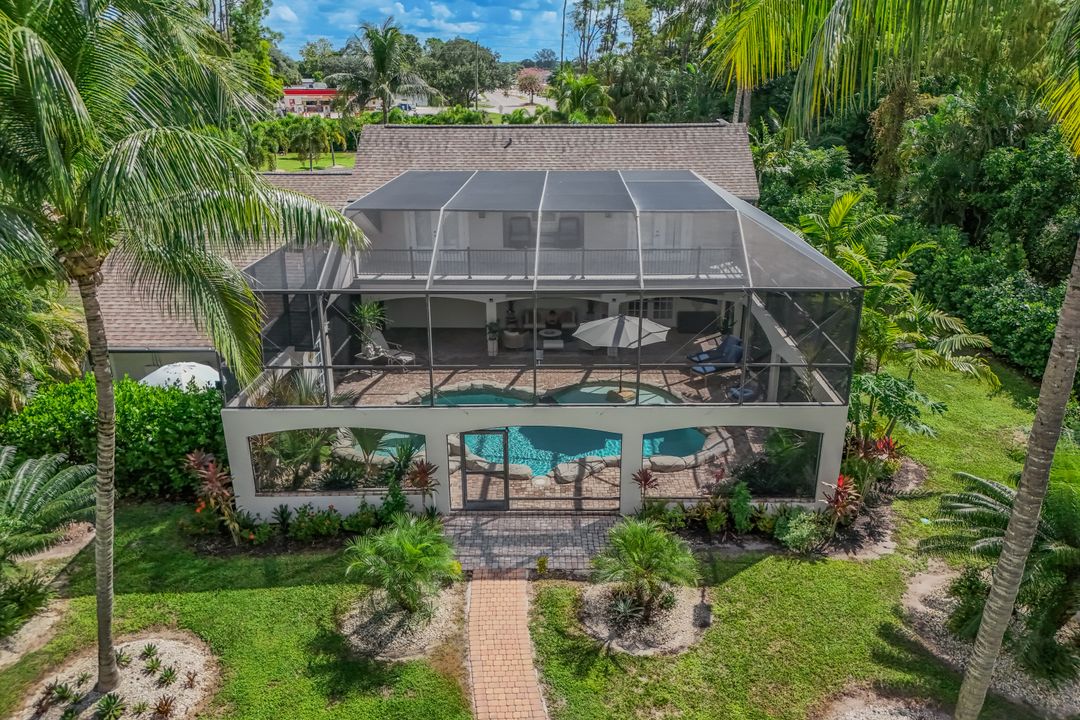 2061 Santa Barbara Blvd, Naples, FL 34116