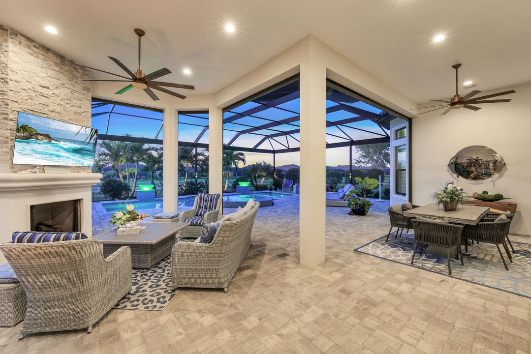 9287 Rialto Ln, Naples, FL 34119