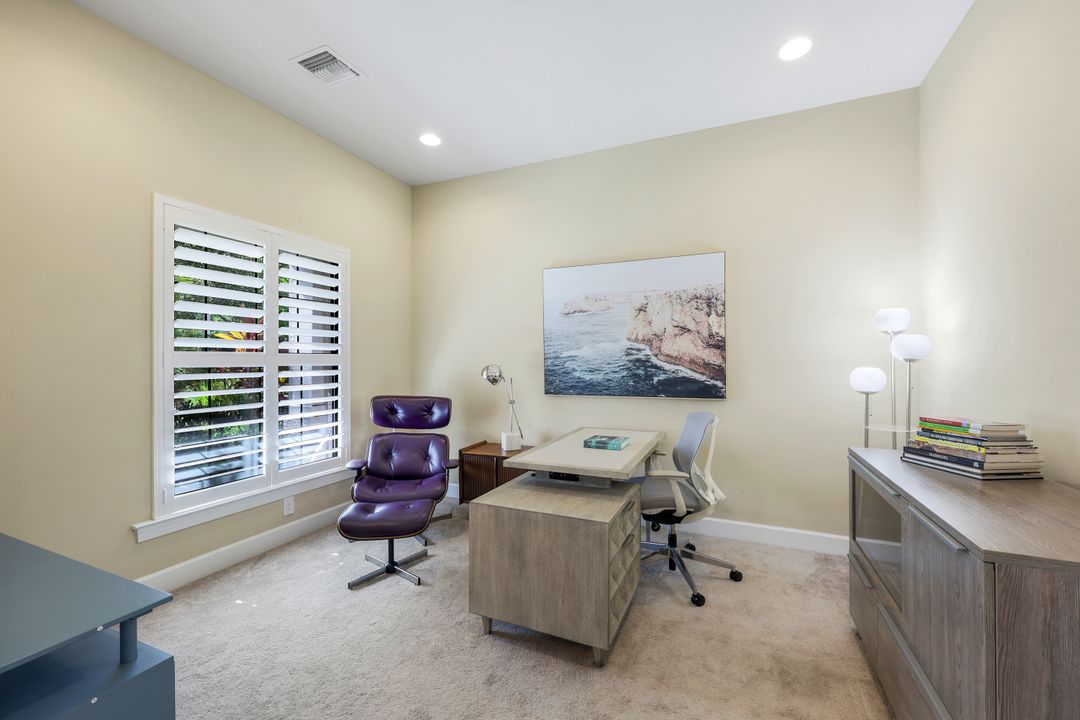 16273 Camden Lakes Cir, Naples, FL 34110