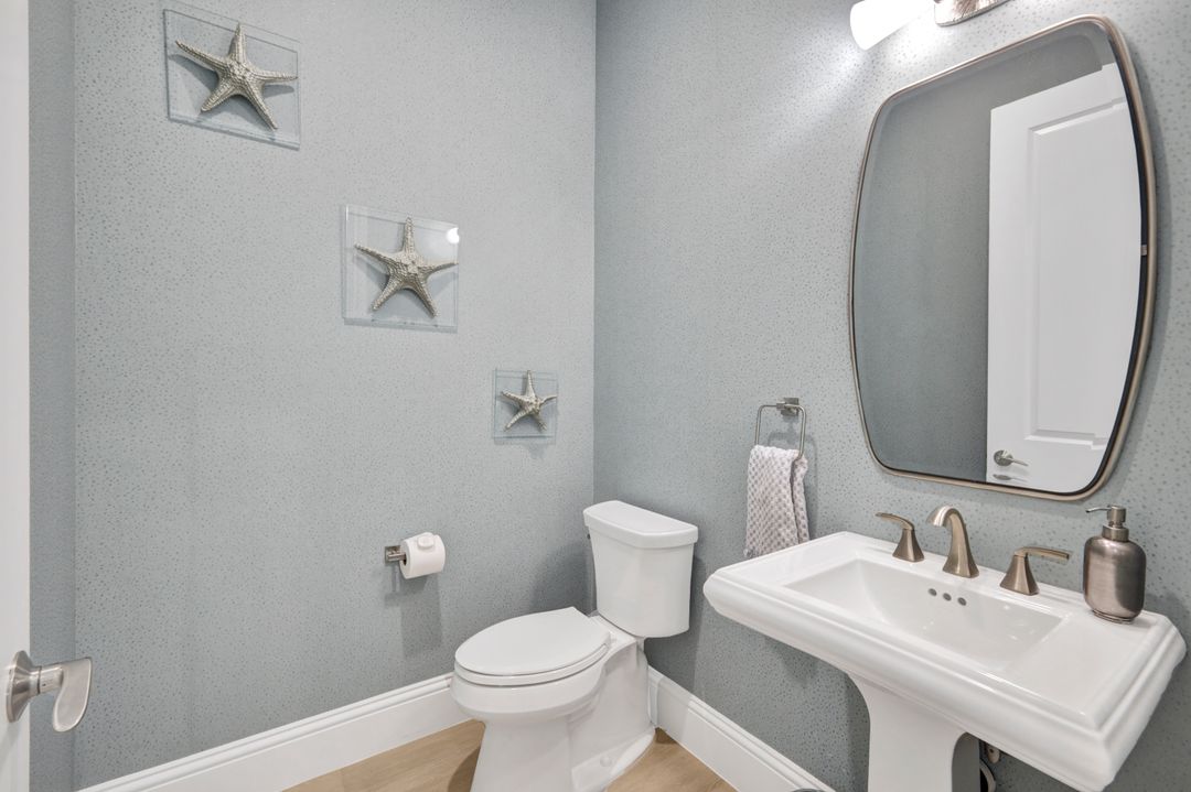 17500 Blue Sapphire Dr, Fort Myers, FL 33913