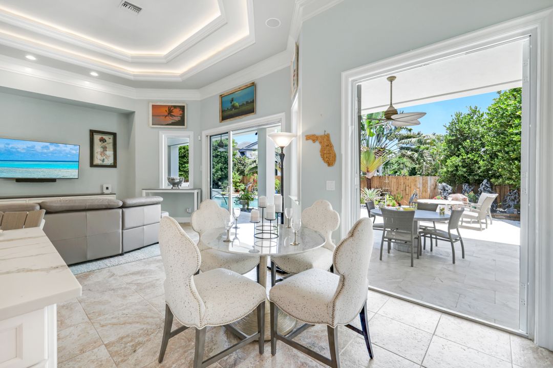 491 Wedge Dr, Naples, FL 34103