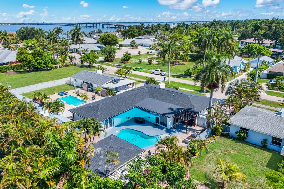 8327 Riviera Ave, Fort Myers, FL 33919