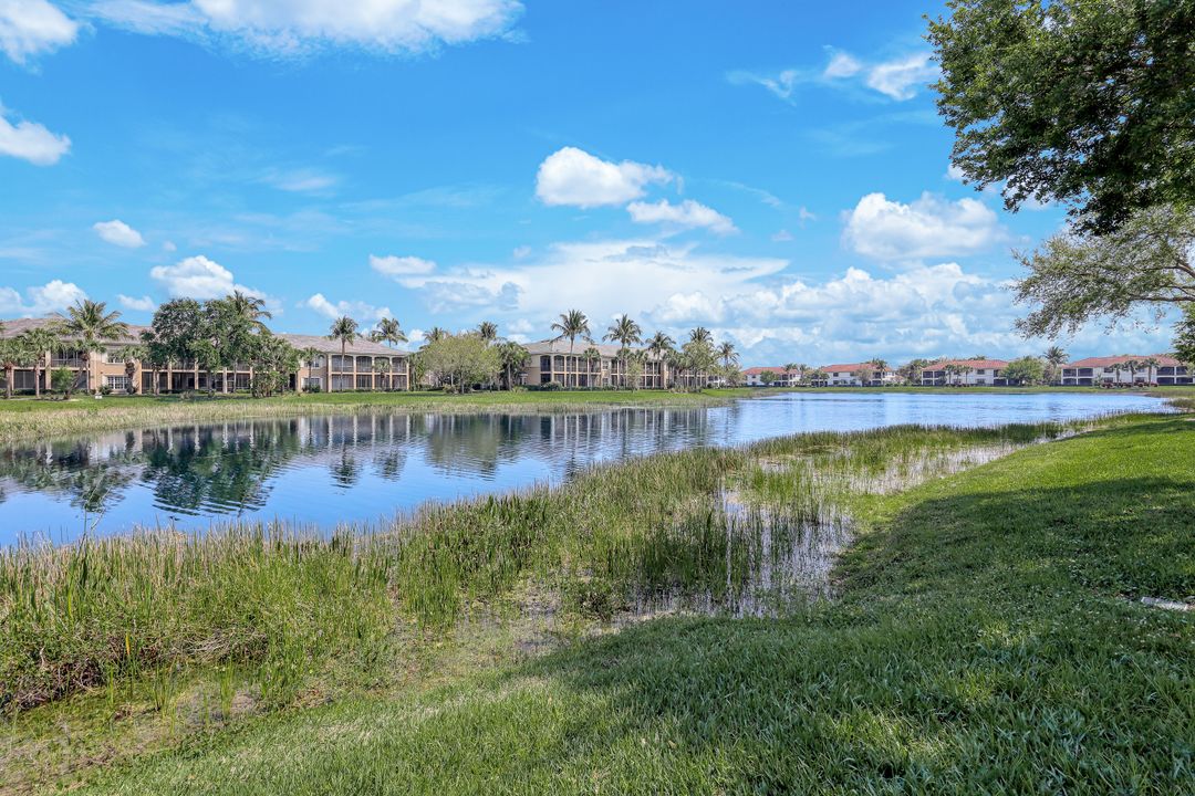 3093 Aviamar Cir #104, Naples, FL 34114