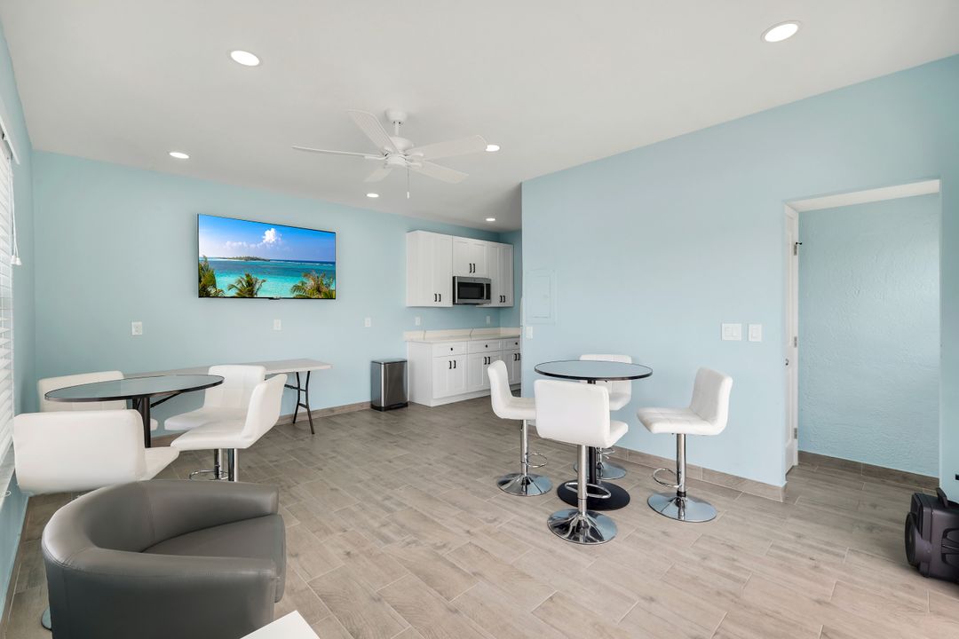 1714 Bikini Ct #103, Cape Coral, FL 33904