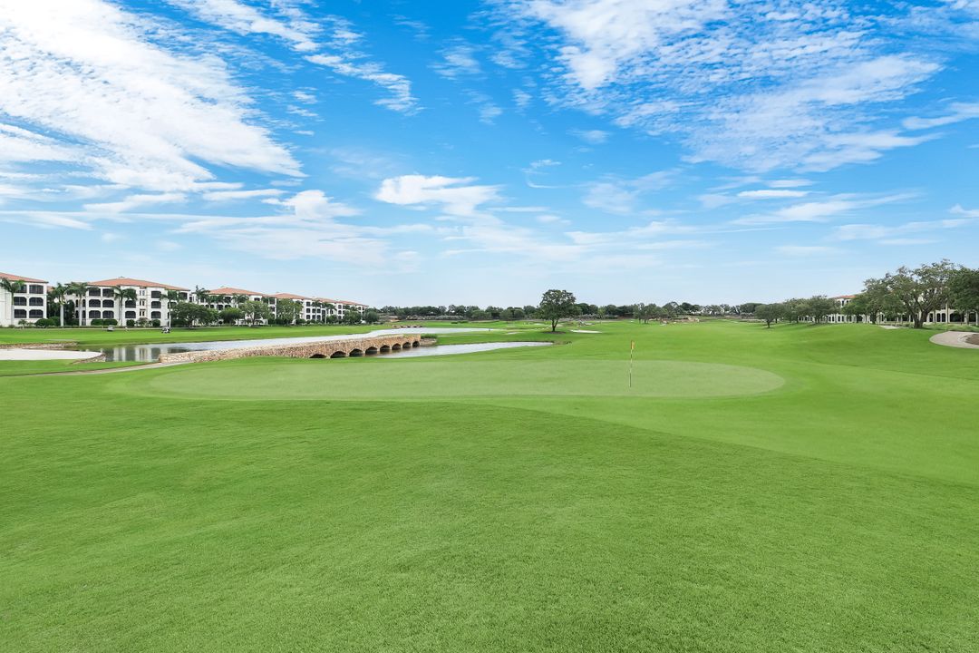 16391 Viansa Wy #202, Naples, FL 34110