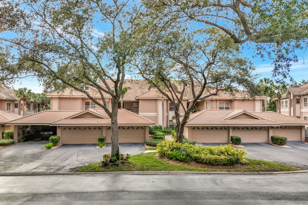 26300 Devonshire Ct #202, Bonita Springs, FL 34134