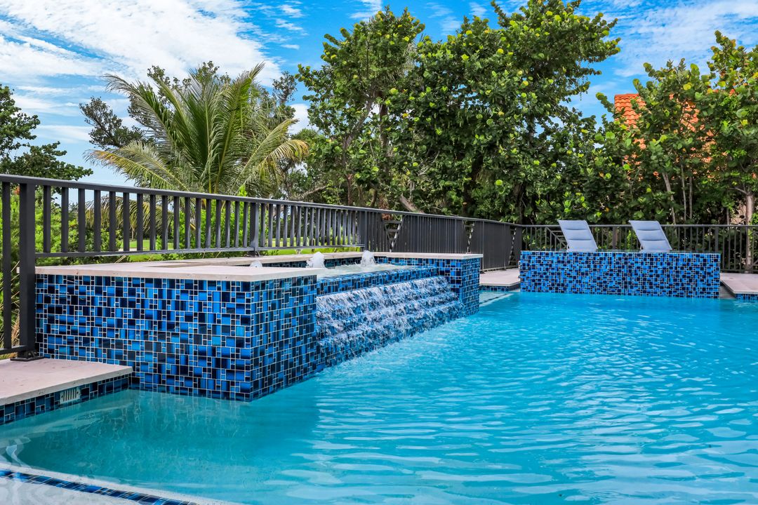 2319 Wulfert Rd, Sanibel, FL 33957