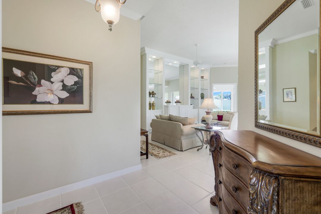 4479 Prescott Ln, Naples, FL 34119