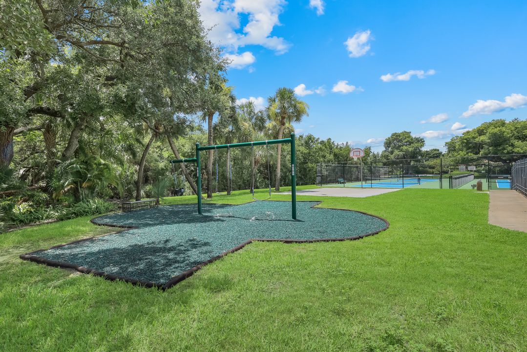12286 McGregor Woods Cir, Fort Myers, FL 33908