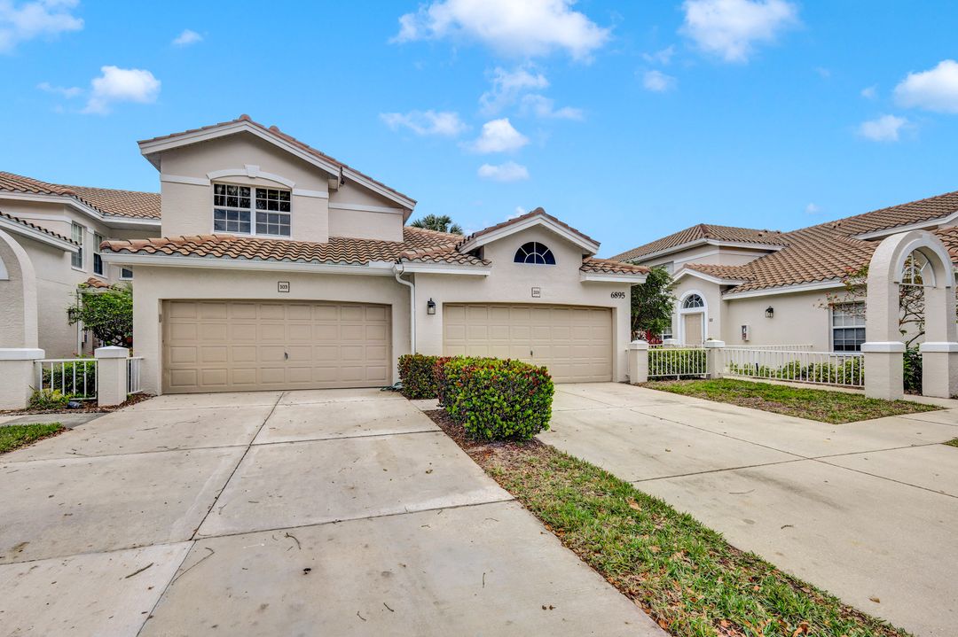 6895 Rain Lily Rd Apt 103 ##103, Naples, FL 34109