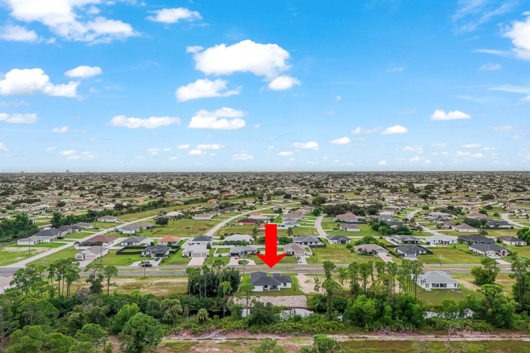 523 Wilmington Pkwy, Cape Coral, FL 33993