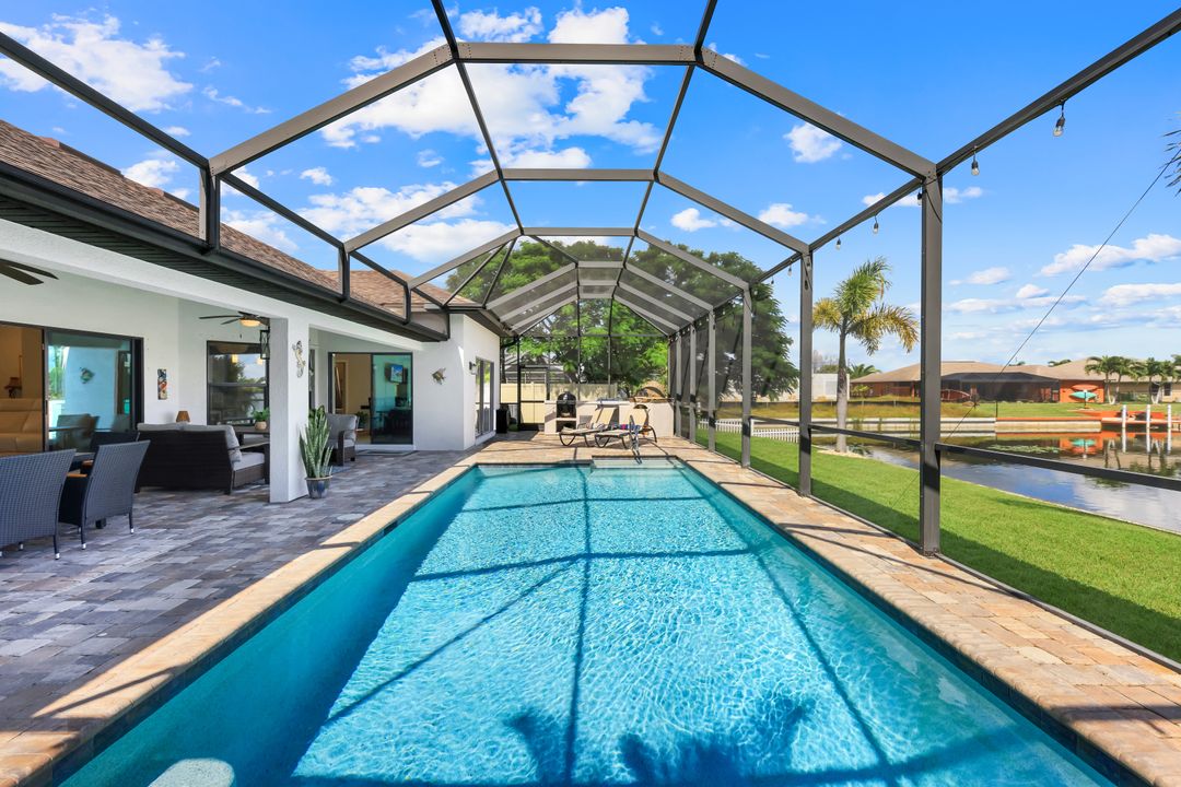 401 NE 19th Pl, Cape Coral, FL 33909