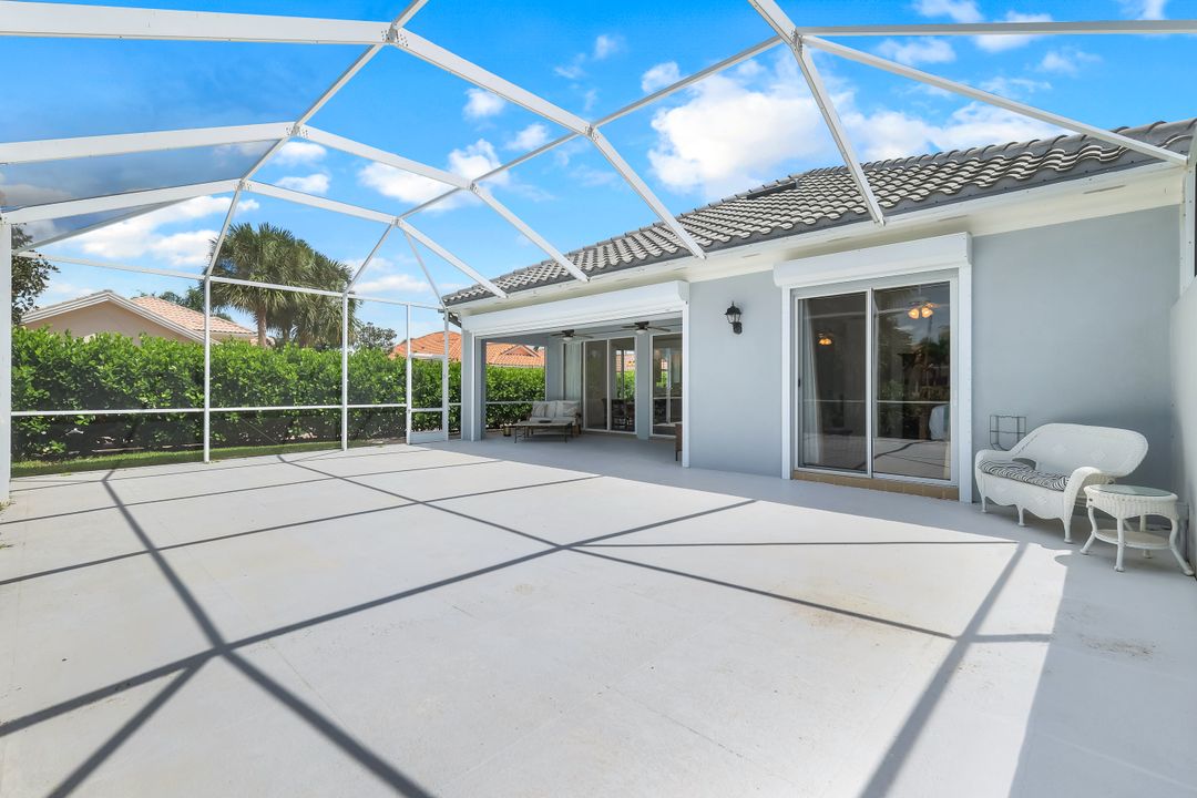 2984 Gilford Way, Naples, FL 34119