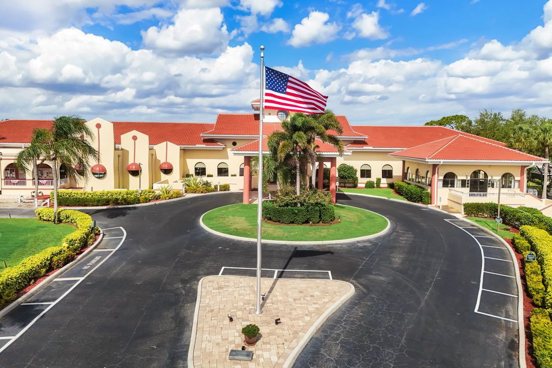 17740 Pineapple Palm Ct, North Fort Myers, FL 33917