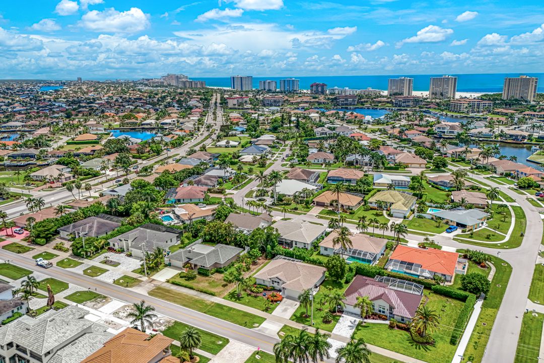 711 Tigertail Ct, Marco Island, FL 34145