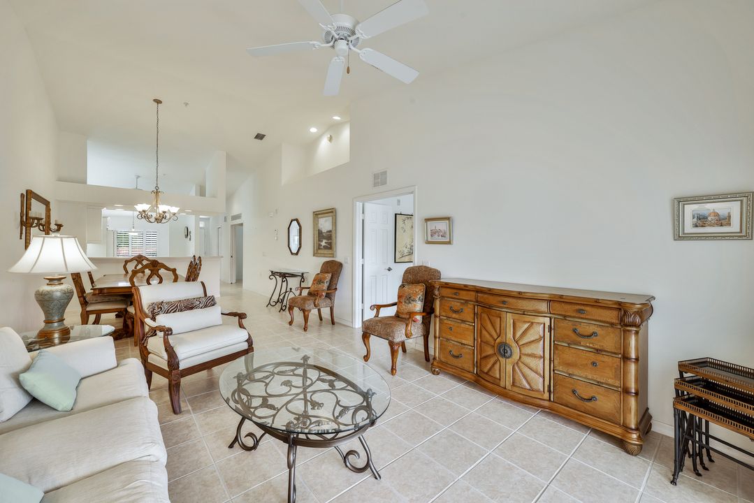 2386 Magnolia Ave #8, Naples, FL 34112