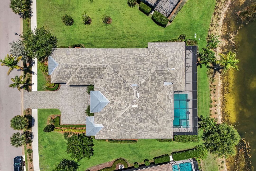 6259 Lightbourn Wy, Naples, FL 34113