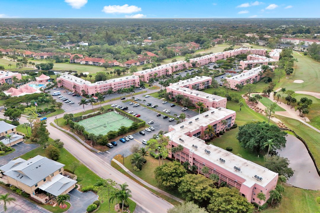 170 Turtle Lake Ct  #109, Naples, FL 34105