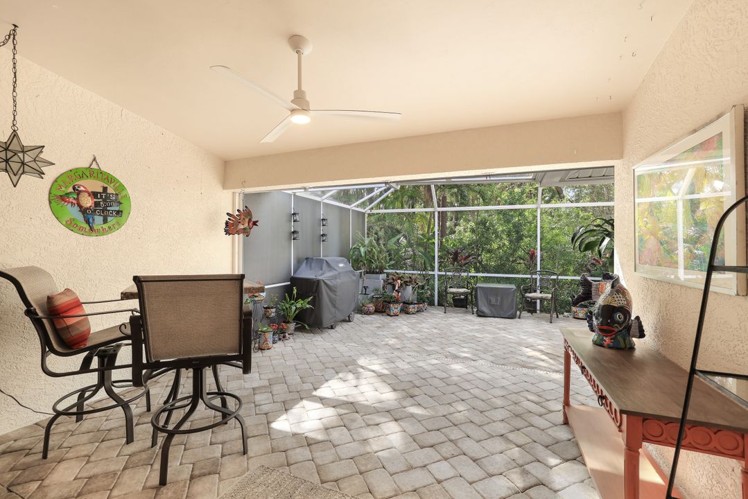 780 Wiggins Bay Dr, Naples, FL 34110
