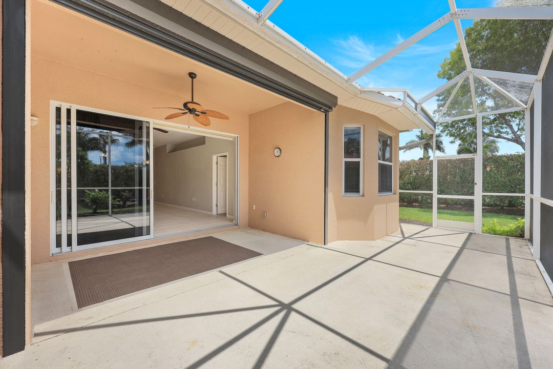 6504 Castlelawn Pl, Naples, FL 34113
