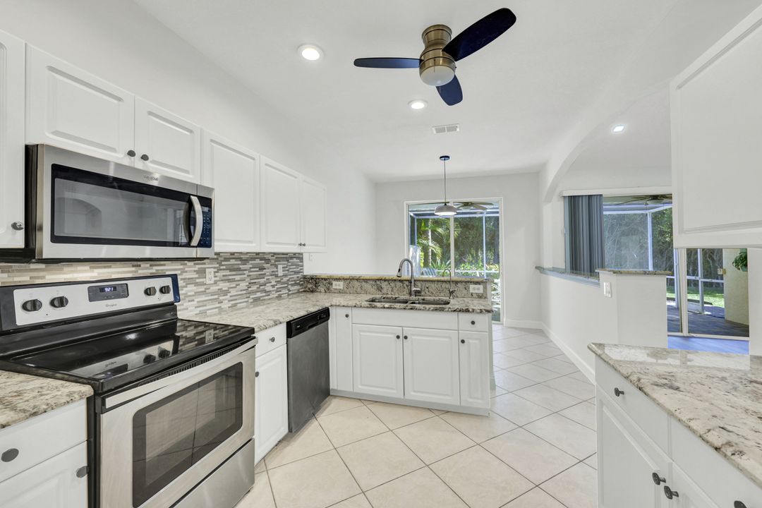 7488 Berkshire Pines Dr, Naples, FL 34104