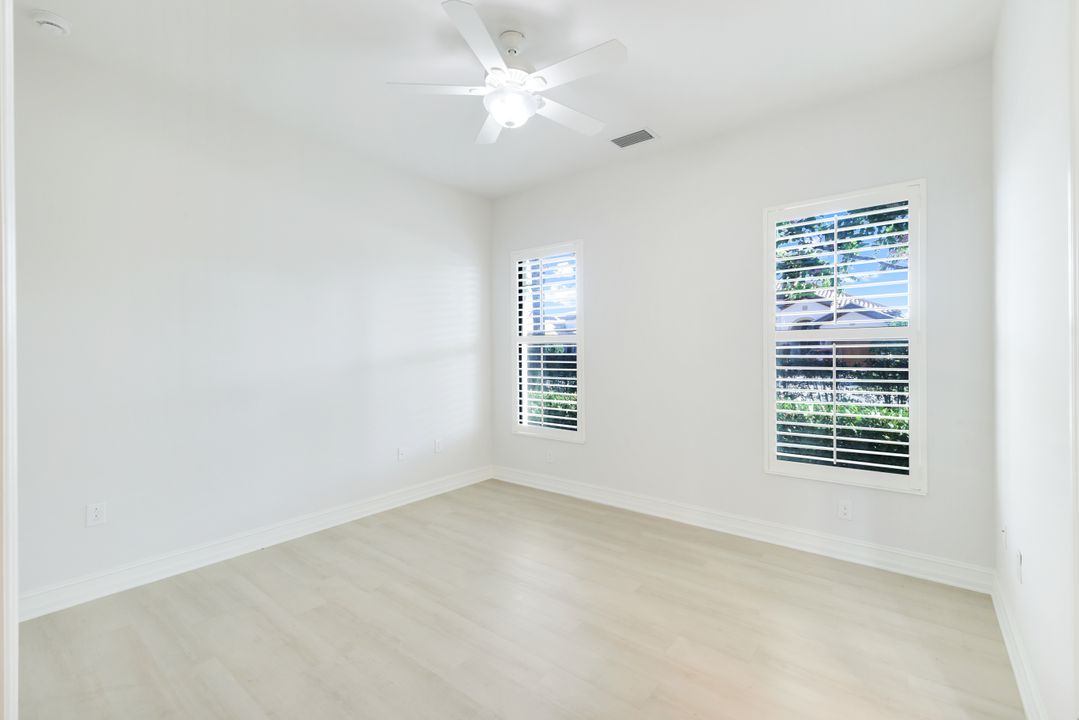 6419 Vivaldi Ct, Naples, FL 34113