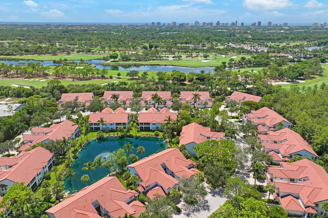 2240 Hawksridge Dr #2201, Naples, FL 34105