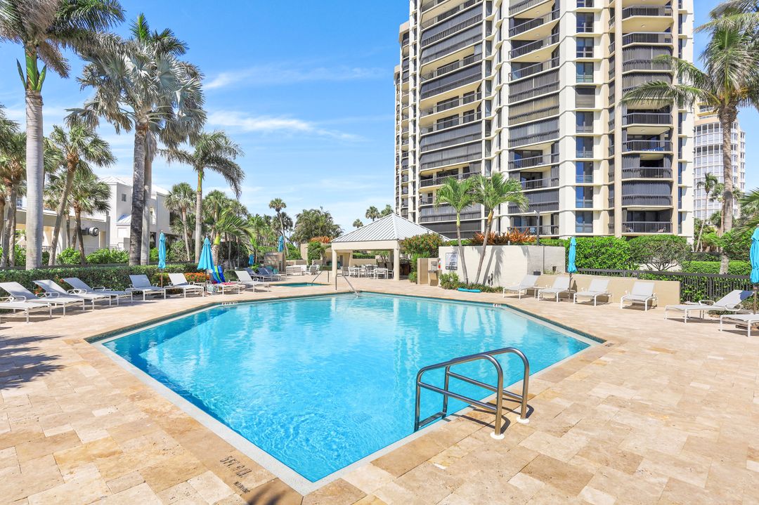 4551 Gulf Shore Blvd N #1003, Naples, FL 34103