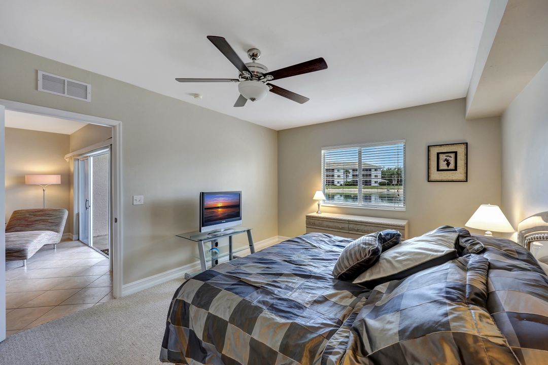 7818 Great Heron Way #104, Naples, FL 34104
