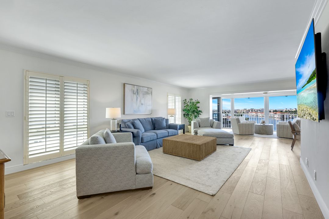 250 Park Shore Dr #601, Naples, FL 34103