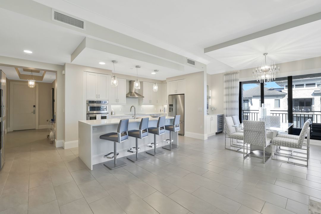 1035 3rd Ave S #402, Naples, FL 34102