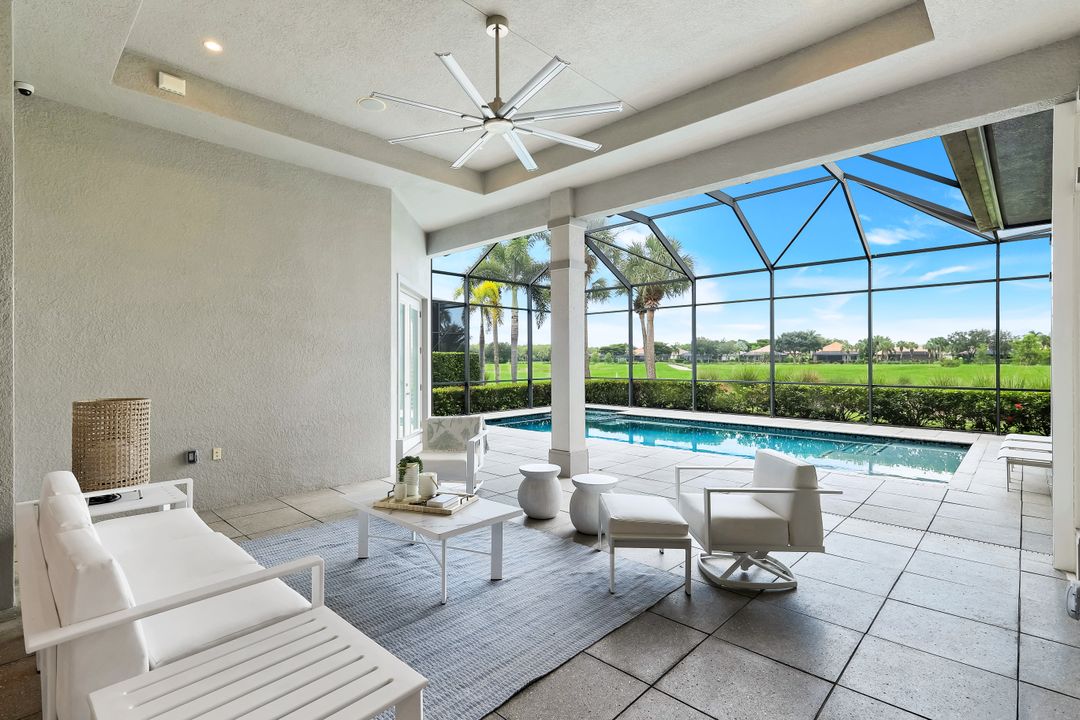 11907 Hedgestone Ct, Naples, FL 34120