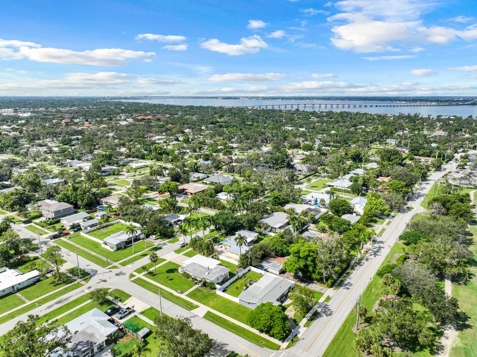 1545 Grove Ave, Fort Myers, FL 33901