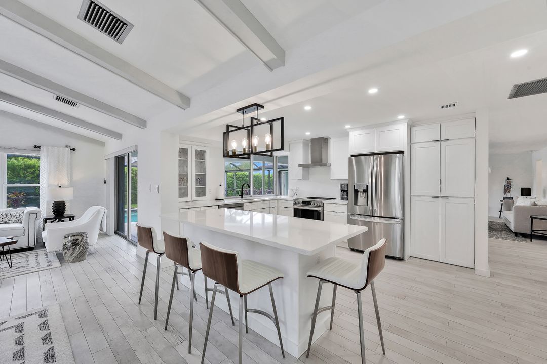 28448 Las Palmas Cir, Bonita Springs, FL 34135