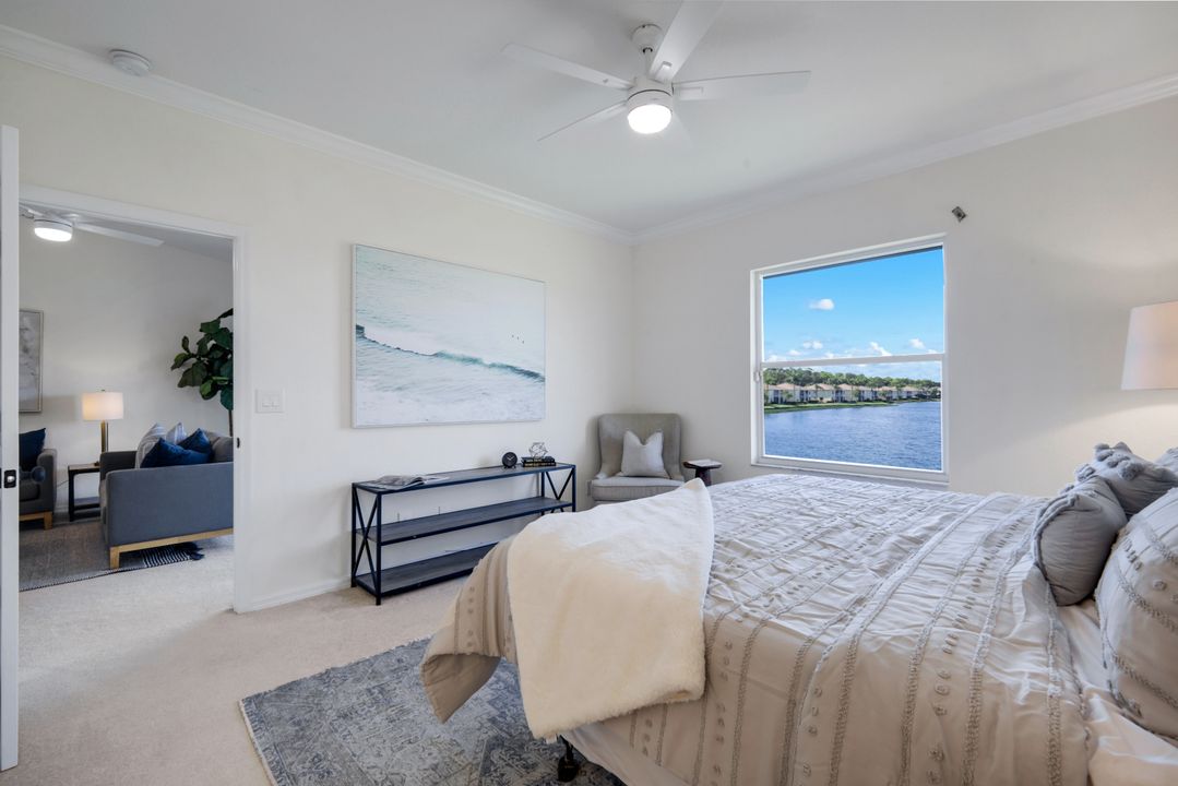 2390 Piccadilly Circus #202, Naples, FL 34112