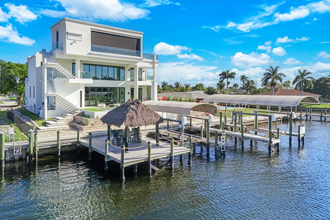 5384 Colonade Ct, Cape Coral, FL 33904