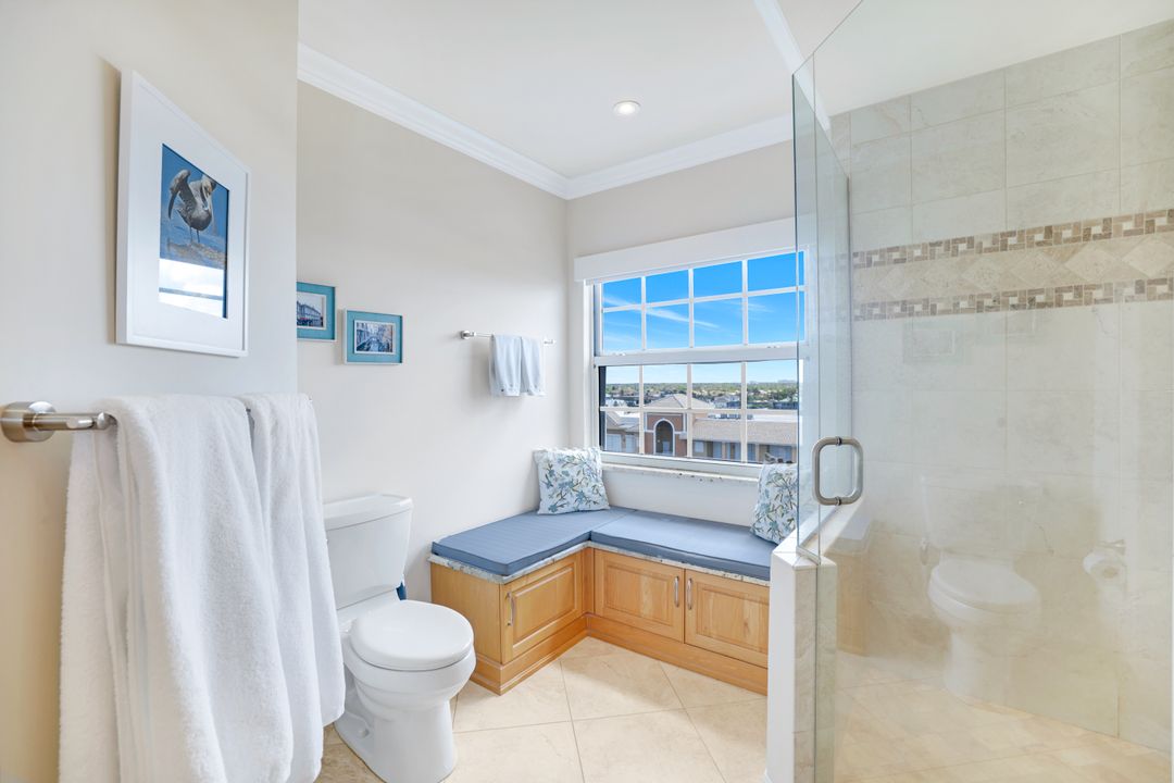 9577 Gulf Shore Dr #801, Naples, FL 34108