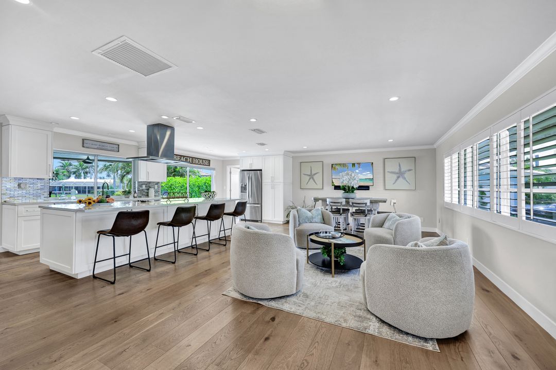 2140 Shad Ct, Naples, FL 34102
