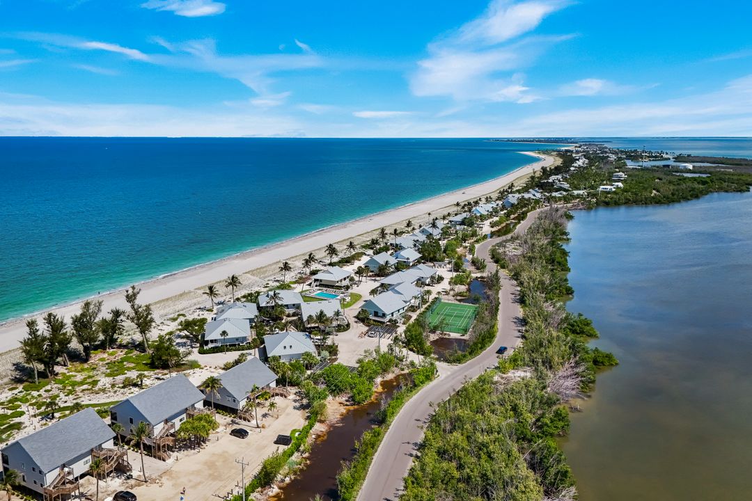 24 Beach Homes, Captiva, FL 33924
