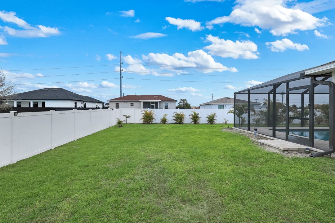 2013 NW Juanita Pl, Cape Coral, FL 33993