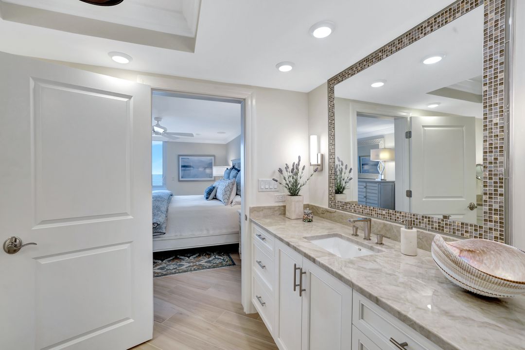 4041 Gulf Shore Blvd N #703, Naples, FL 34103
