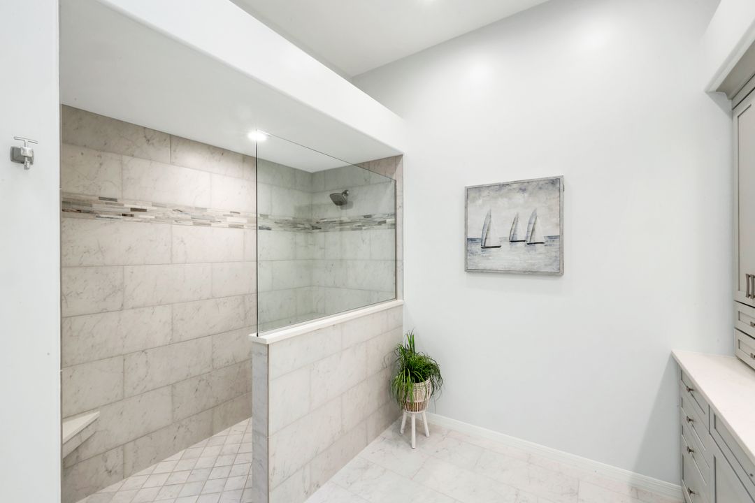 11416 Quail Village Way, Naples, FL 34119