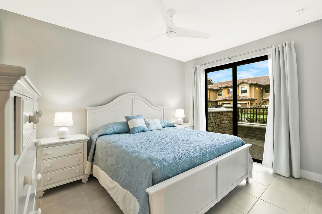 15336 Lucerna St #101, Naples, FL 34114