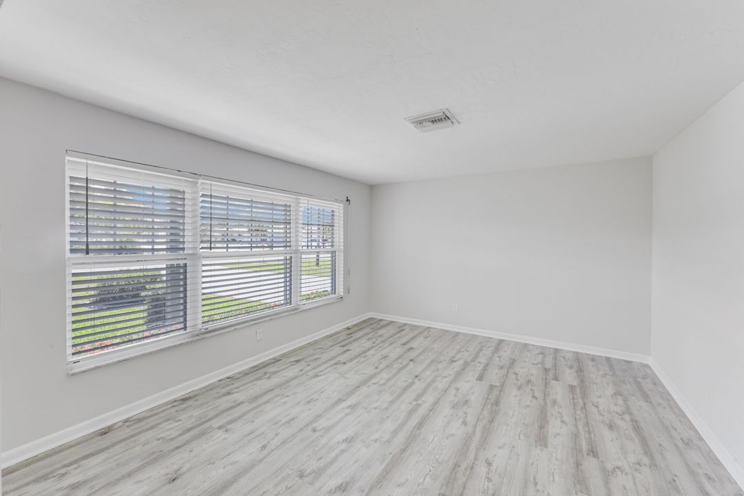 4240 SE 3rd Ave, Cape Coral, FL 33904