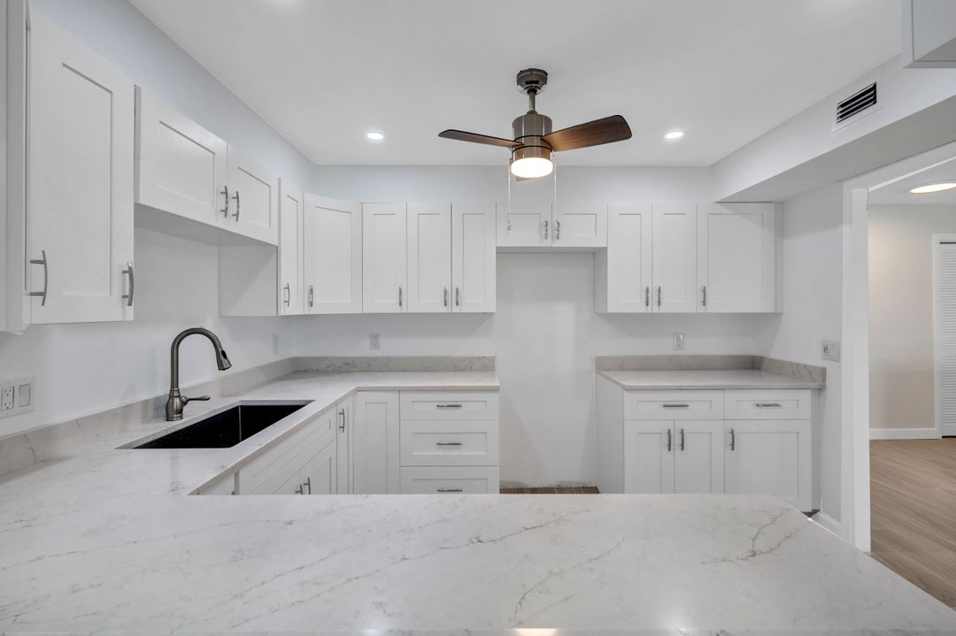 2880 Gulf Shore Blvd N #107, Naples, FL 34103