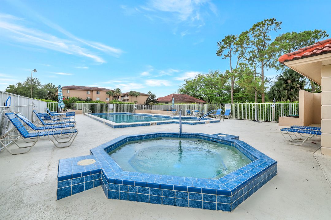 1051 Foxfire Ln #309, Naples, FL 34104