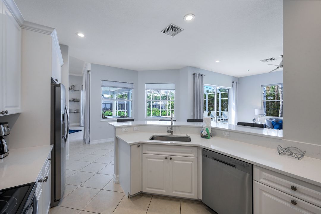 948 Spruce Ave, Marco Island, FL 34145