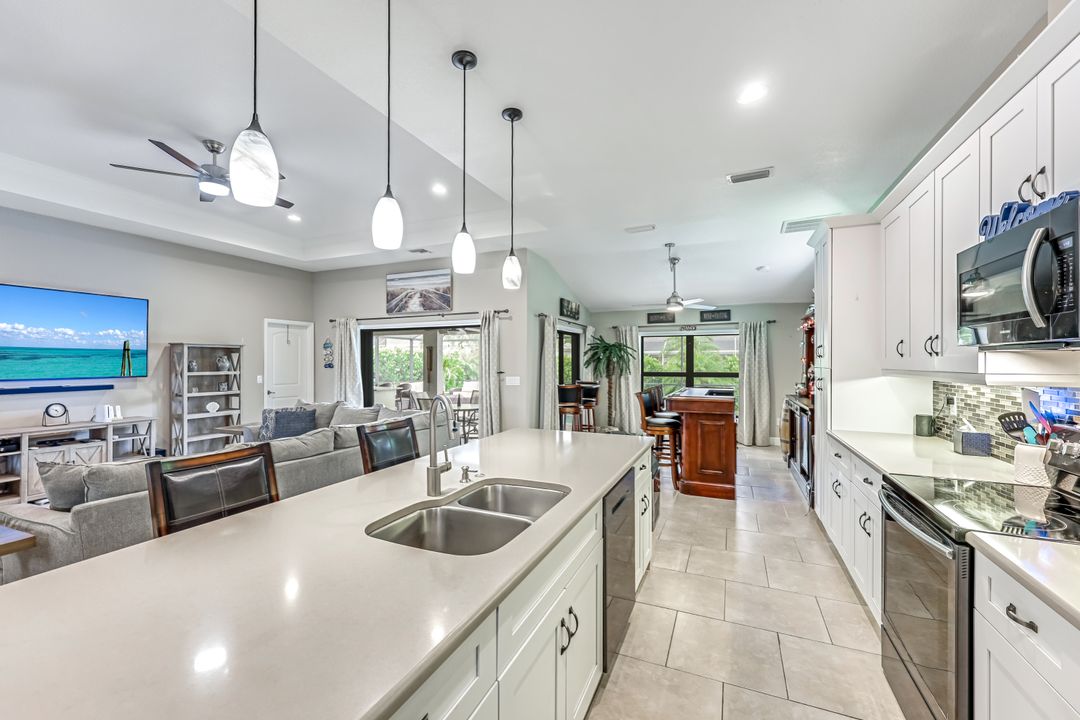 2619 SW 46th Terrace, Cape Coral, FL 33914